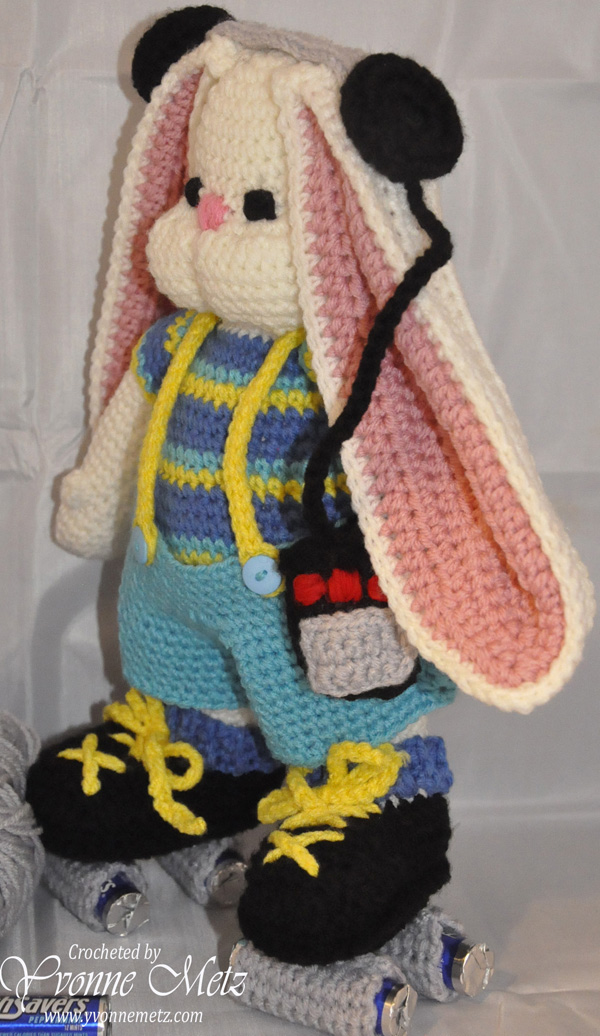 Crocheted Amigurumi Roller Skating Bunny – Create, Dream & Inspire